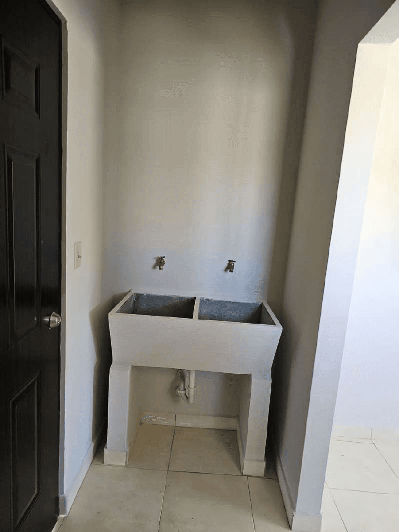 Lavandería de vivienda en Residencial Buenavista