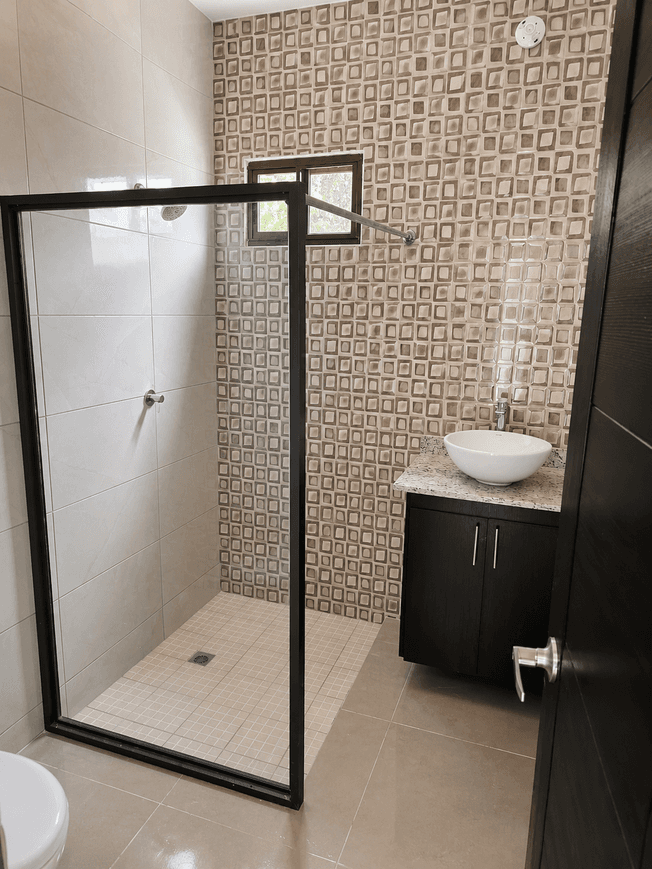 Acabado de baño en Hacienda Real